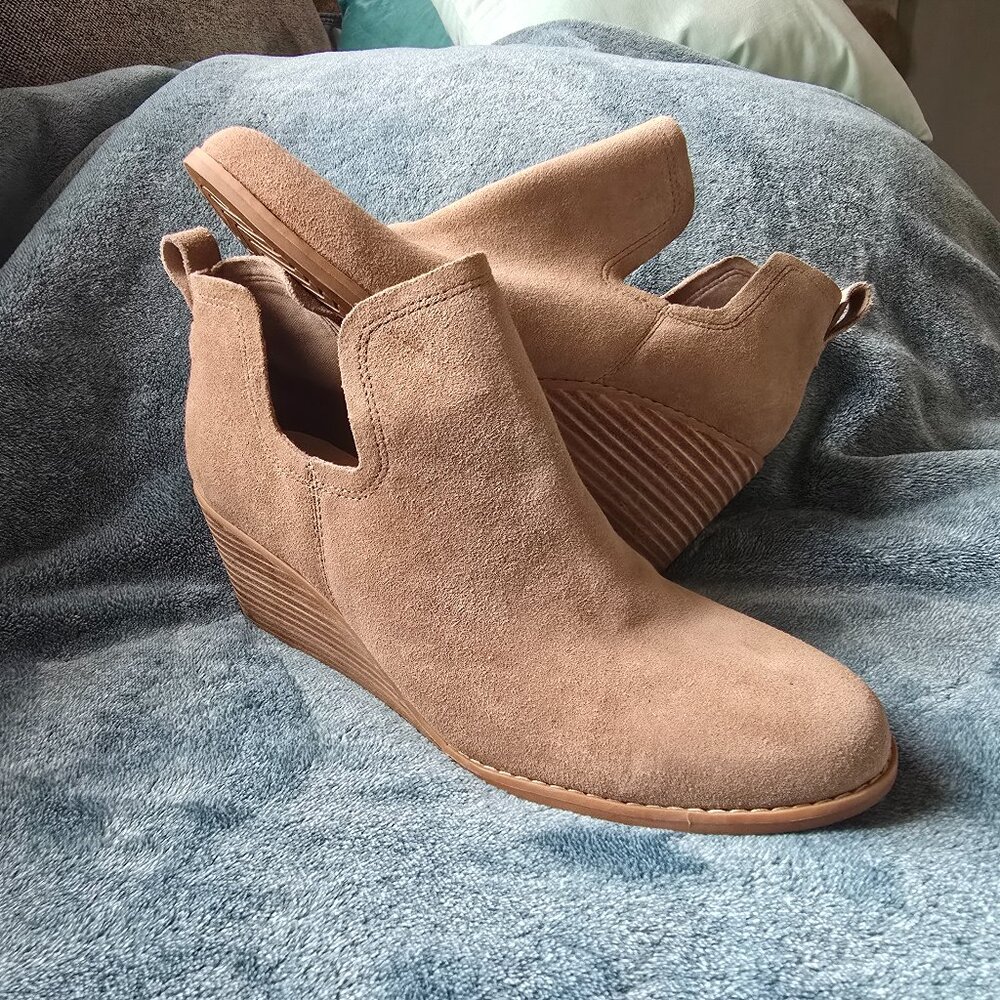 Toms tan/brown wedges